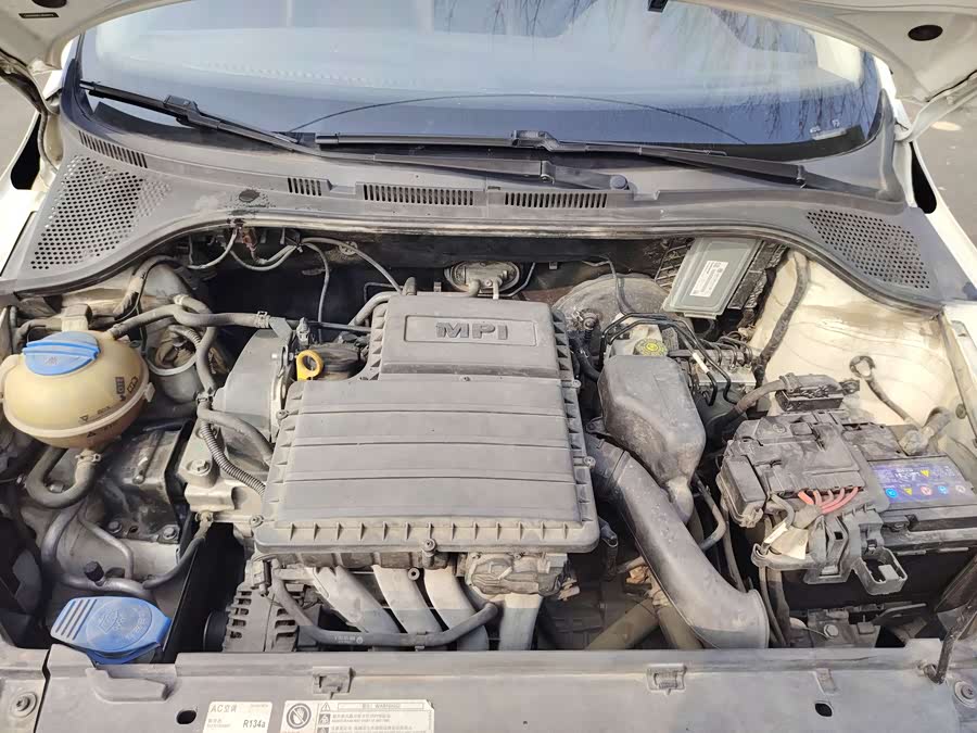 Skoda Rapid 2018 car image #4