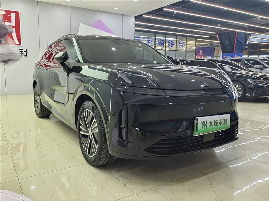 Lynk & Co 08 EM-P 2023 car image #4