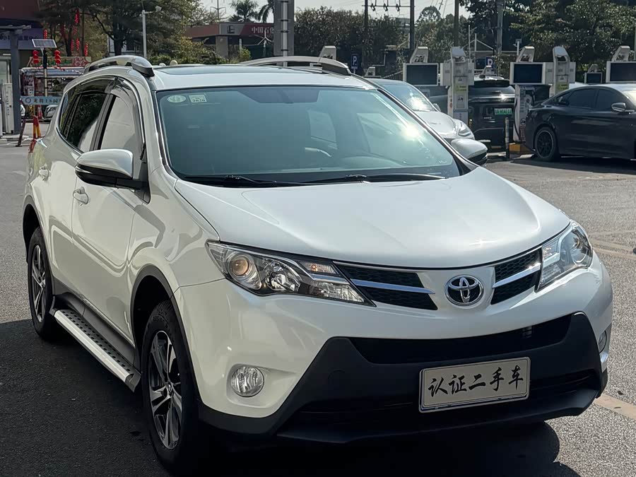 Toyota RAV4 2015 car image #4