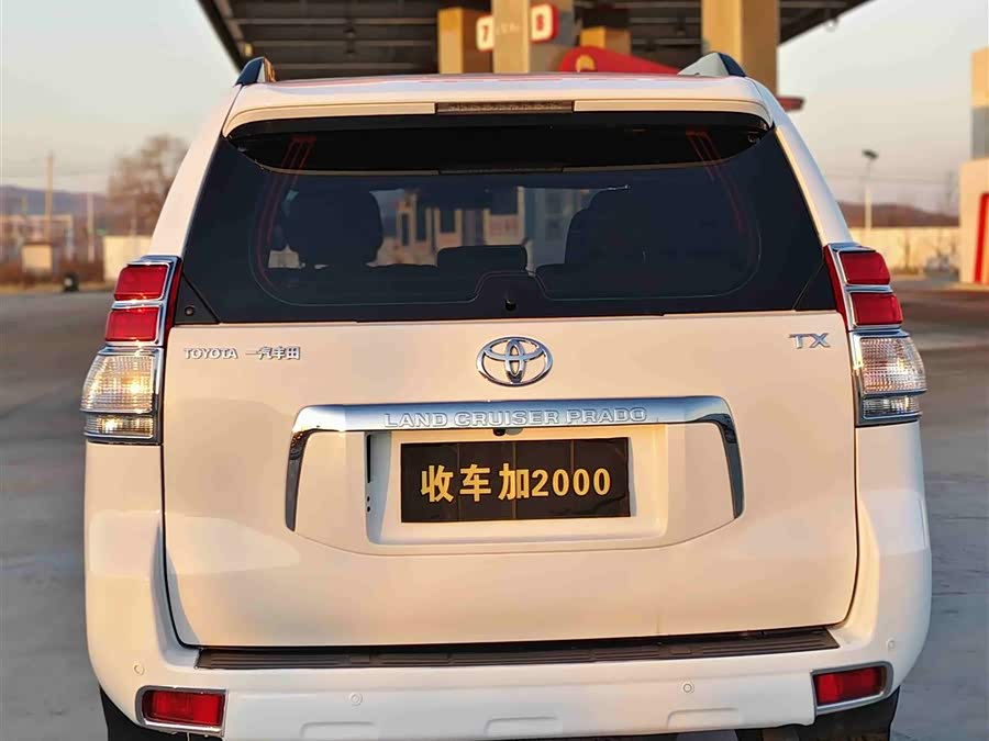 Toyota Land Cruiser Prado 2011 #4 Toyota Land Cruiser Prado 2011 car image #4