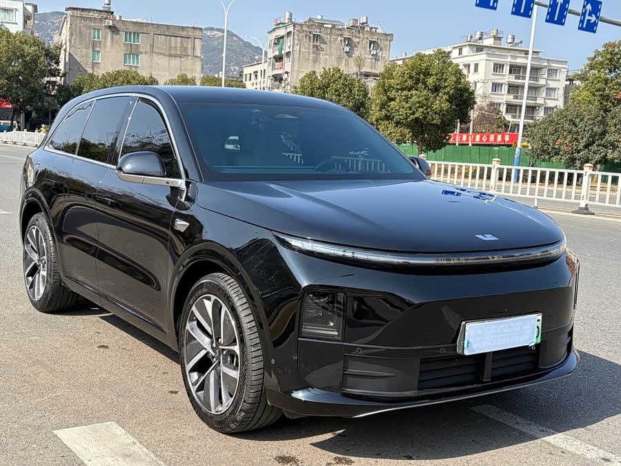 Li L6 2024 image de voiture #4