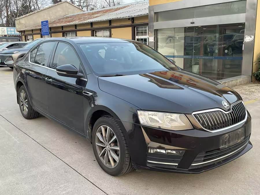 Skoda Octavia 2016 car image #4