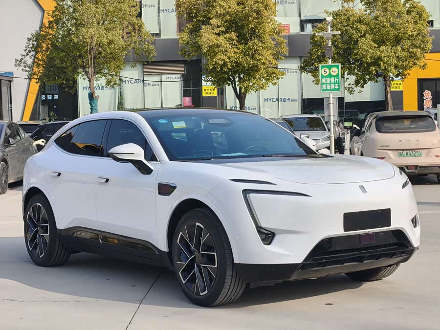 Avatr 11 2023 immagine di auto #4