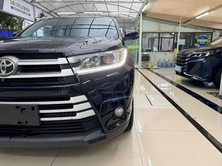 Toyota Highlander 2019 car image #4
