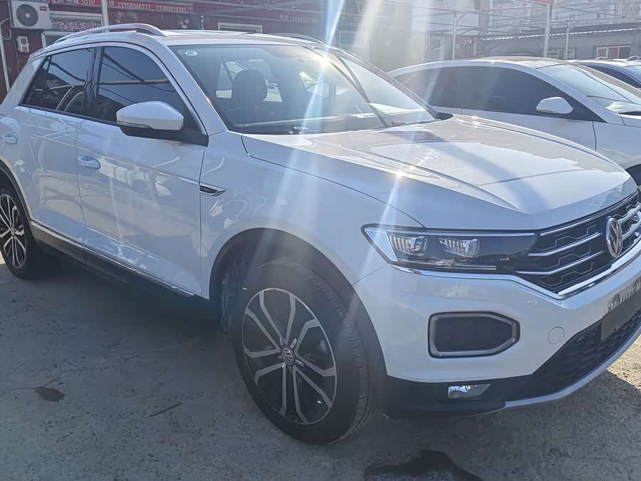 Volkswagen T-Roc 2020 car image #4