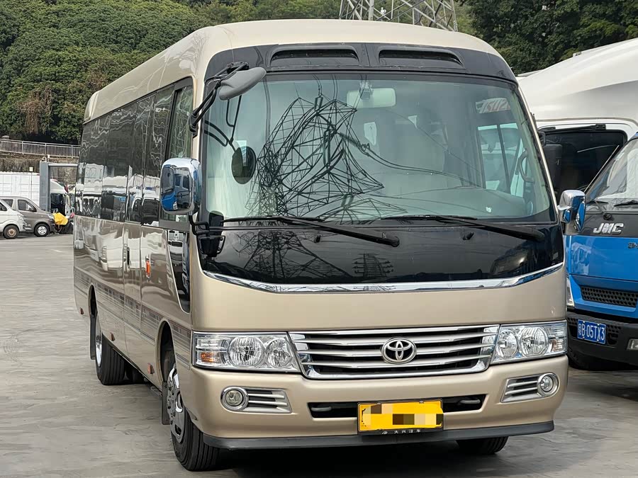 Toyota Coaster 2017 imagem de carro #4