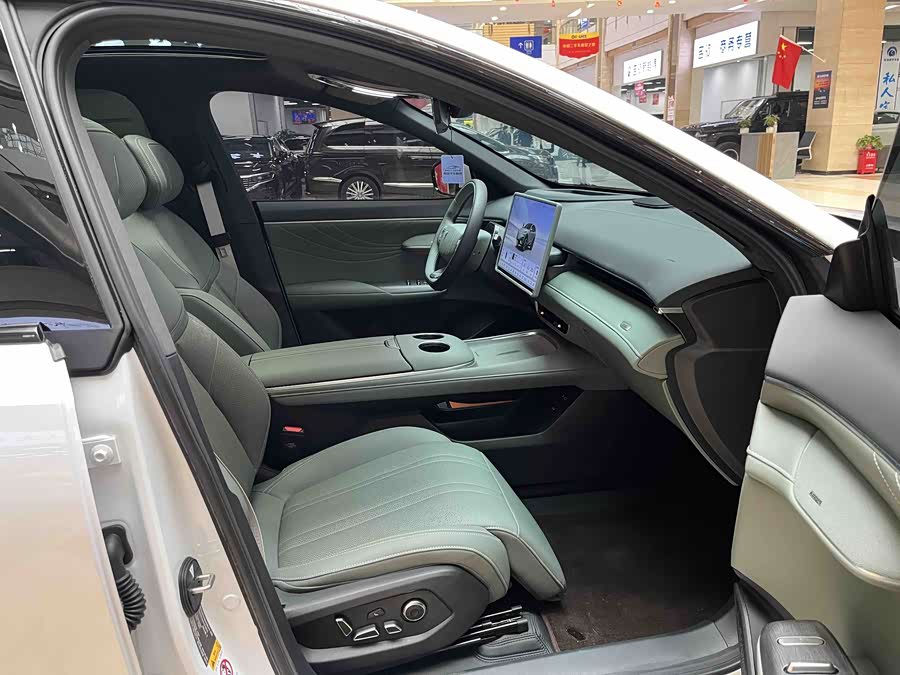 Deepal S07 2025 immagine di auto #4