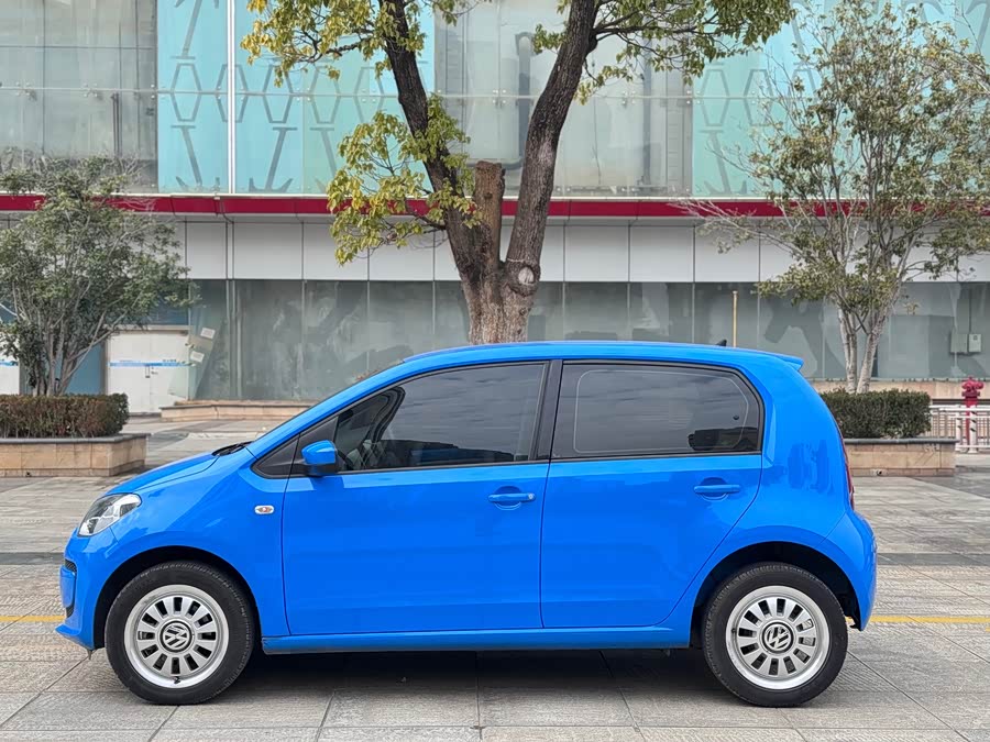 Volkswagen up! 2016 immagine di auto #4