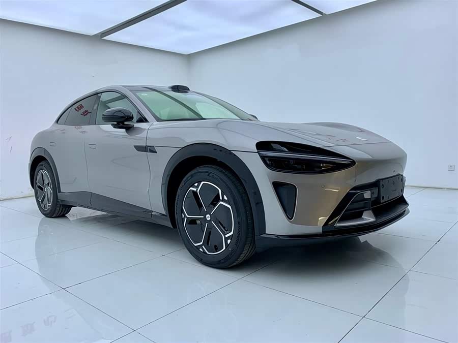 MI YU7 2025 car image #4