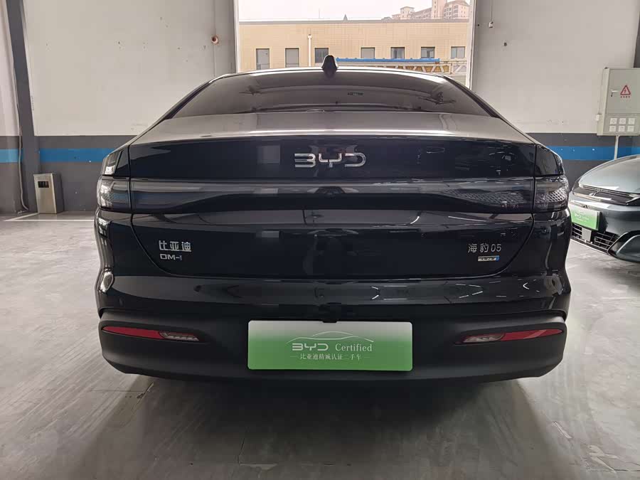 BYD Seal 05 DM-i 2025 car image #4