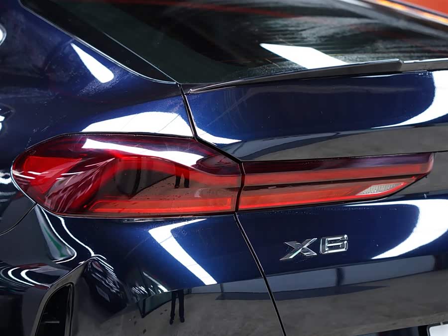 BMW X6 2021 car image #4