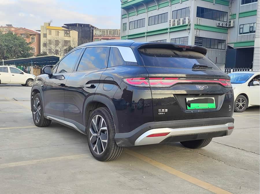 BYD SongL DM-i 2025 car image #4