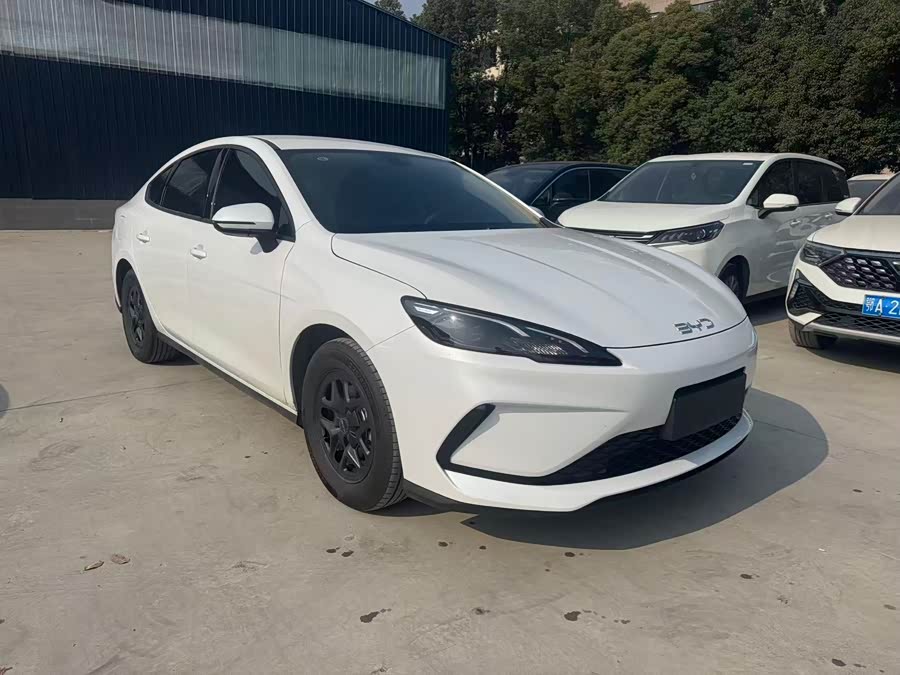 BYD Seal 05 DM-i 2025 car image #4