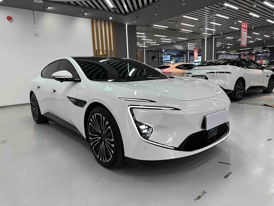 Avatr 12 2025 car image #4