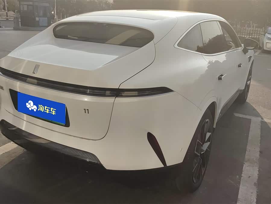 Avatr 11 2024 #4 Avatr 11 2024 car image #4