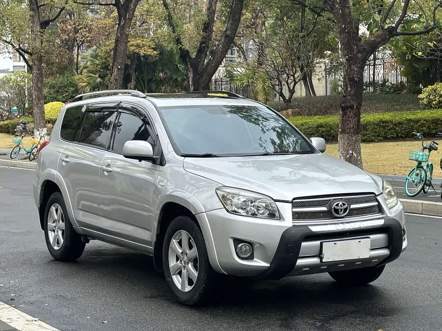 Toyota RAV4 (Imported) 2009 #4 Toyota RAV4 (Imported) 2009 immagine di auto #4