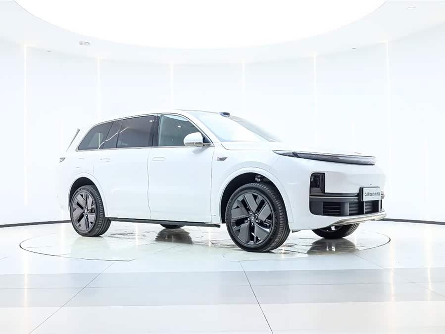 Li L9 2023 صورة سيارة #4