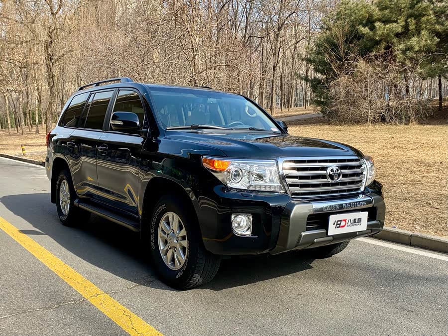 Toyota Land Cruiser 2015 #4 Toyota Land Cruiser 2015 car image #4