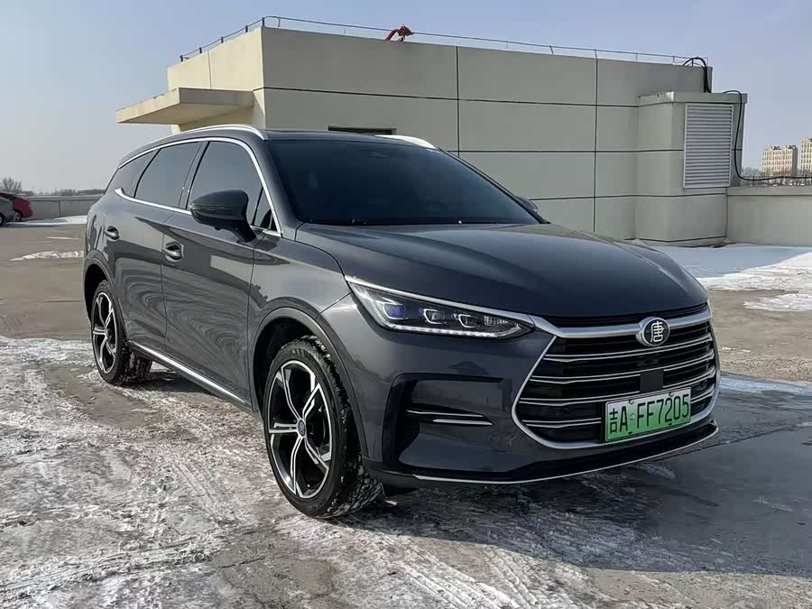 BYD Tang 2022 car image #4