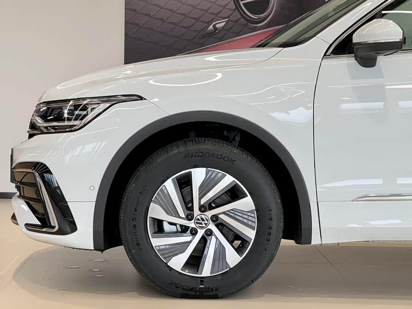 Volkswagen Tiguan L New Energy 2025 car image #4