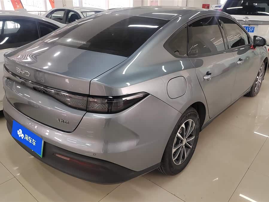 BYD Seal 05 DM-i 2025 car image #4