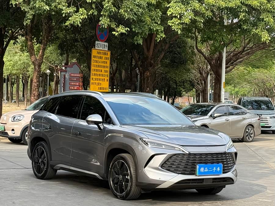 BYD SongL DM-i 2024 immagine di auto #4