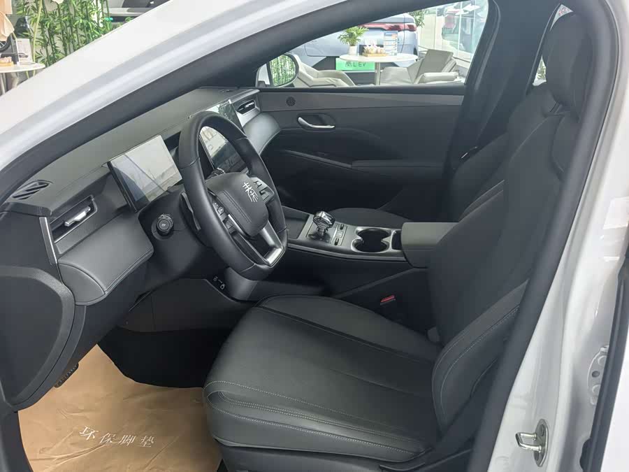 BYD Qin Plus 2025 #4 BYD Qin Plus 2025 صورة سيارة #4