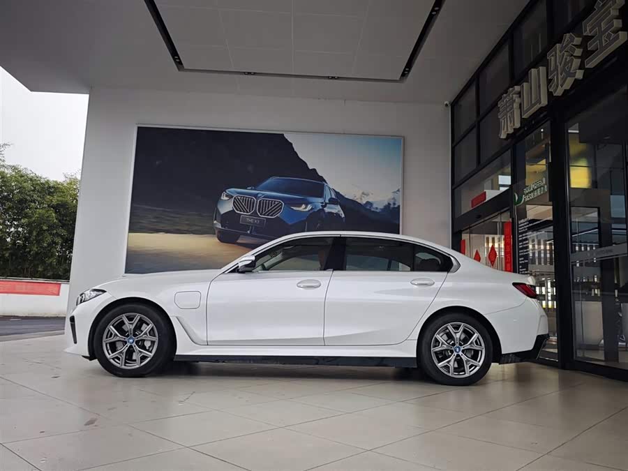 BMW i3 2024 #4 BMW i3 2024 car image #4