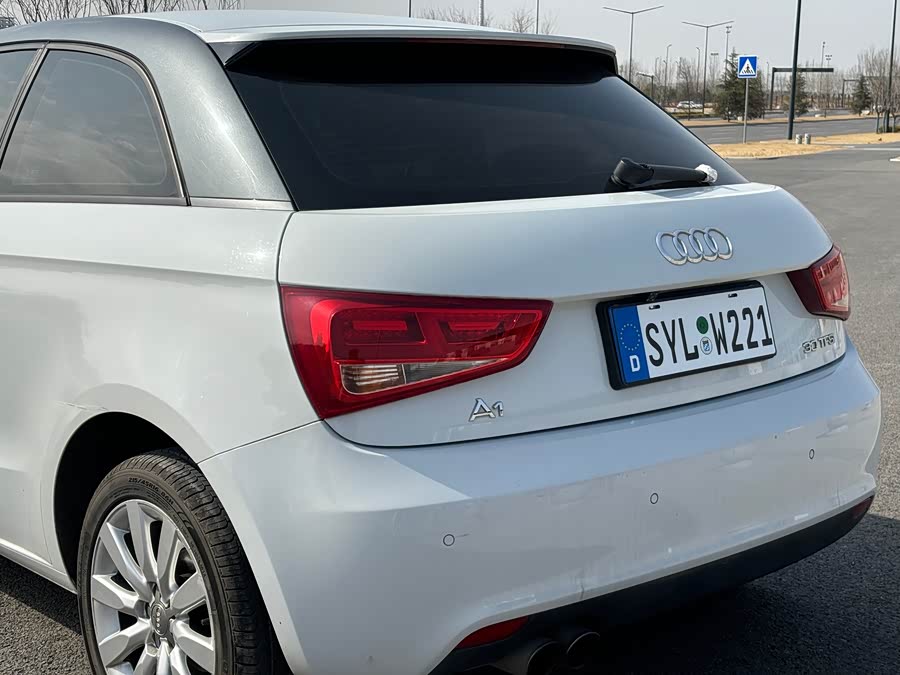 Audi A1 2014 car image #4