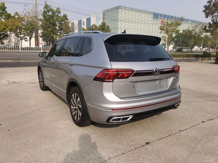 Volkswagen Tiguan L New Energy 2021 изображение автомобиля #4