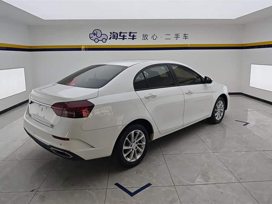 GEELY Emgrand 2021 car image #4