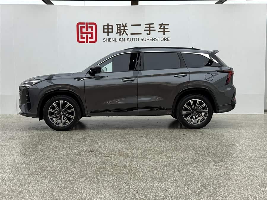 Changan CS75 Plus 2025 صورة سيارة #4