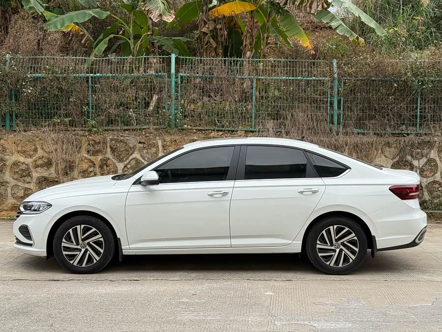 Volkswagen Lavida 2023 car image #4