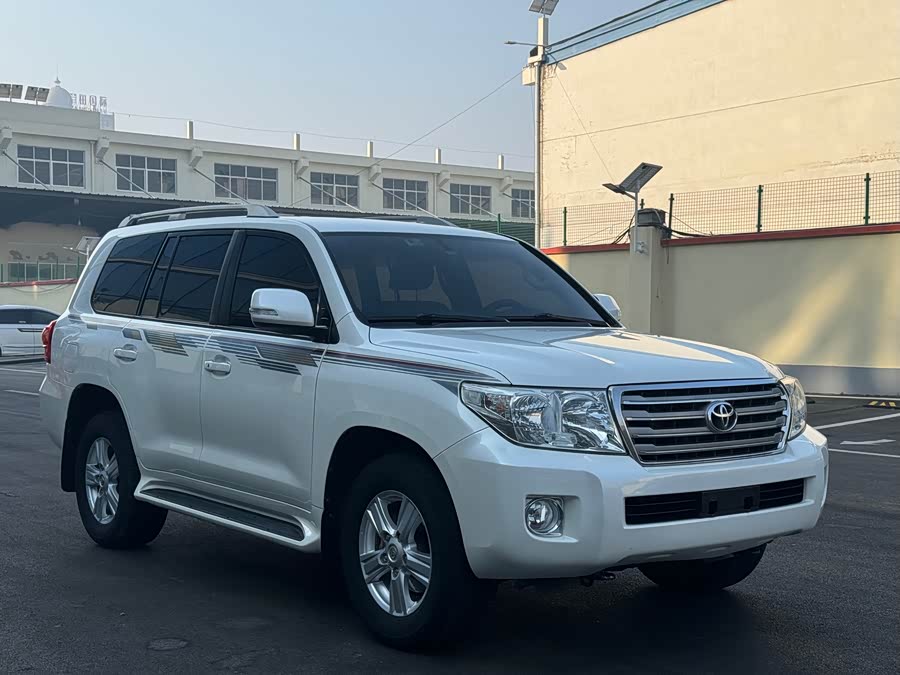 Toyota 2015 car image #4