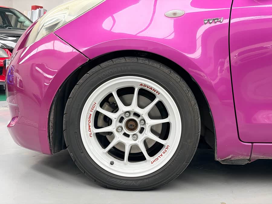 Toyota Yaris 2011 car image #4