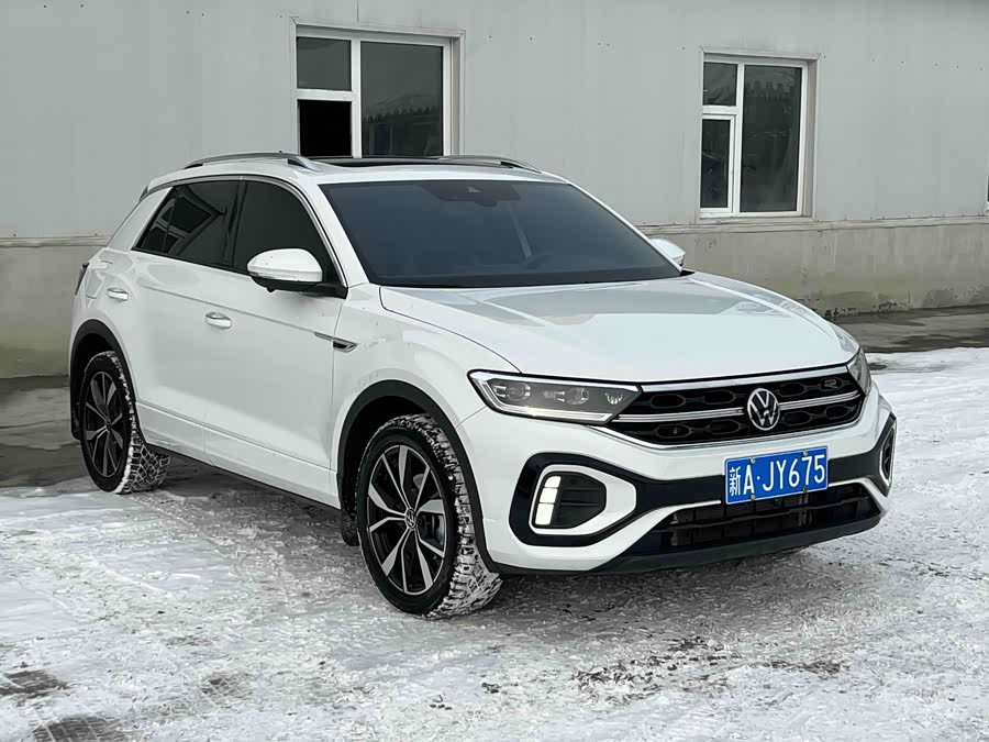 Volkswagen T-Roc 2025 immagine di auto #4