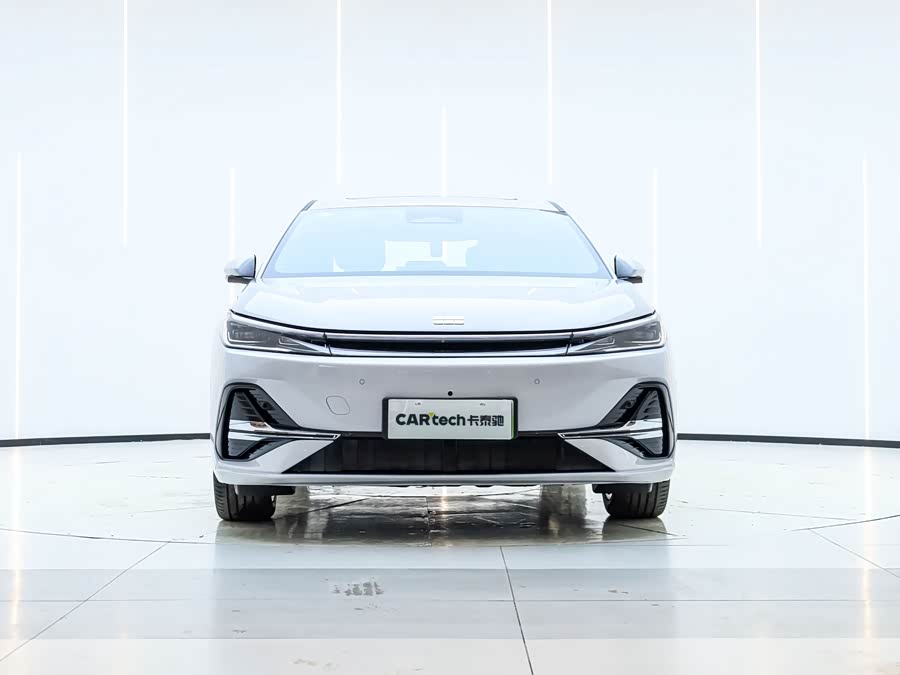 GEELY 2025 immagine di auto #4