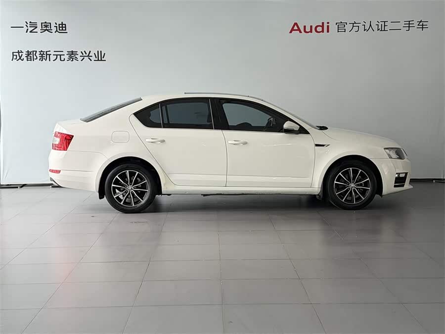 Skoda Octavia 2017 car image #4