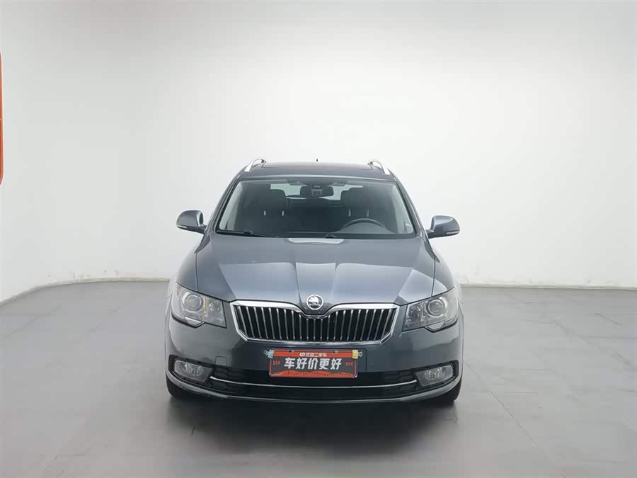 Skoda Superb Combi 2014 immagine di auto #4