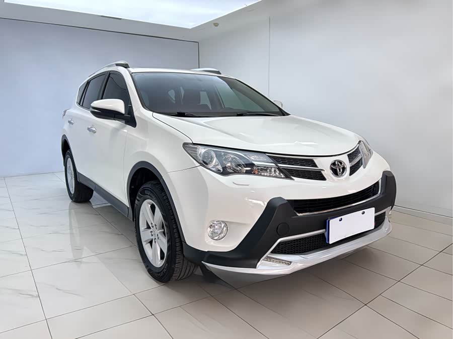Toyota RAV4 2014 #4 Toyota RAV4 2014 car image #4