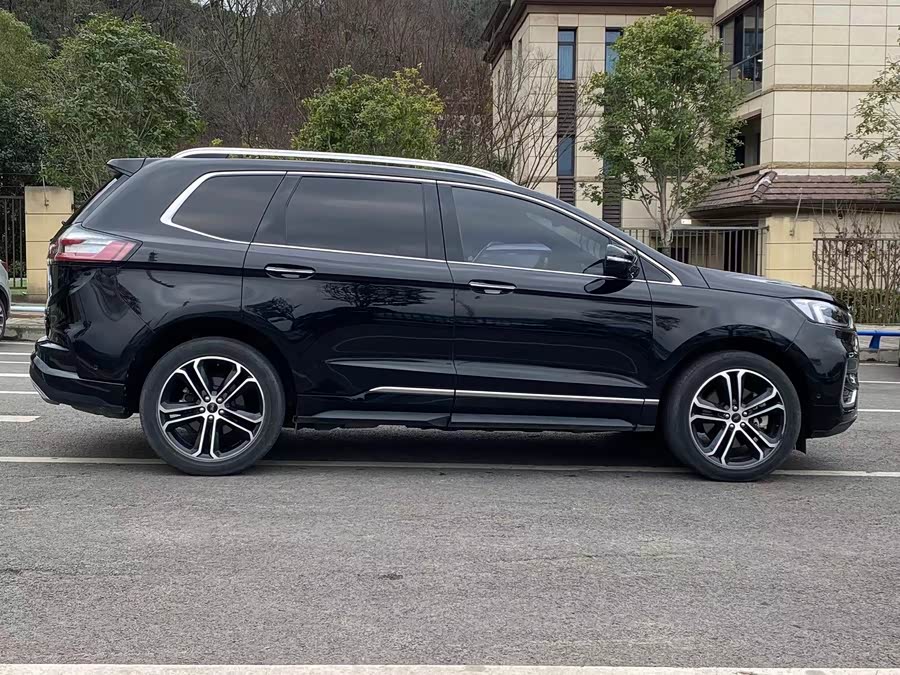 Ford Edge 2022 immagine di auto #4