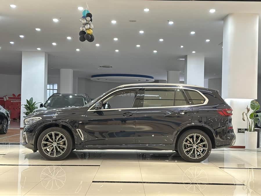 BMW X5 2022 car image #4