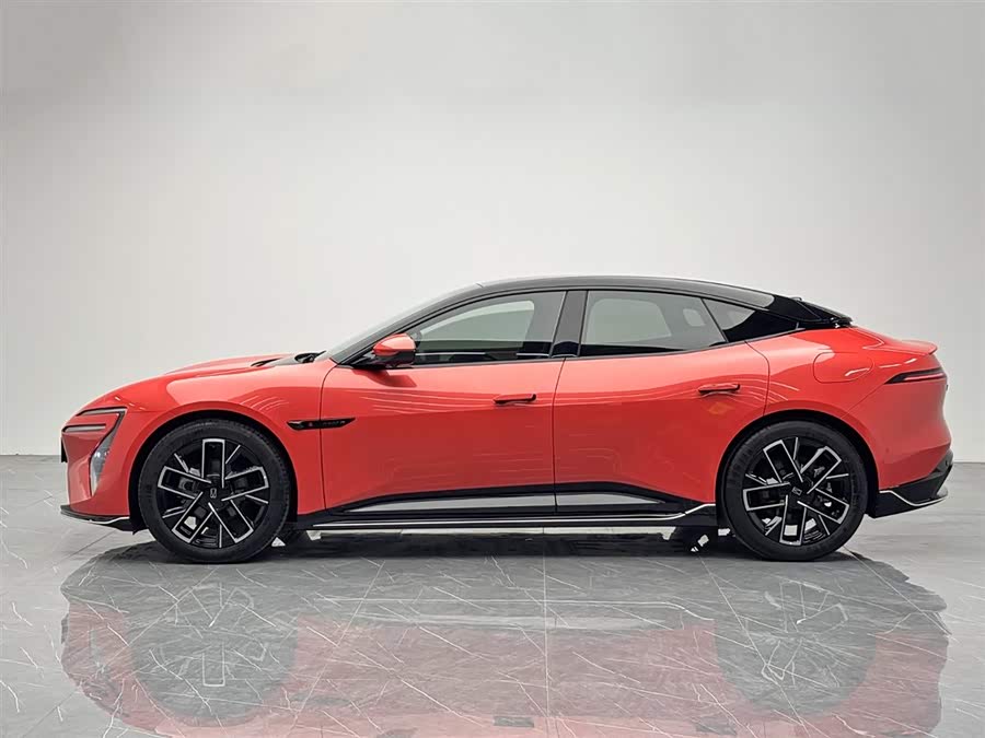 Avatr 06 2025 car image #4