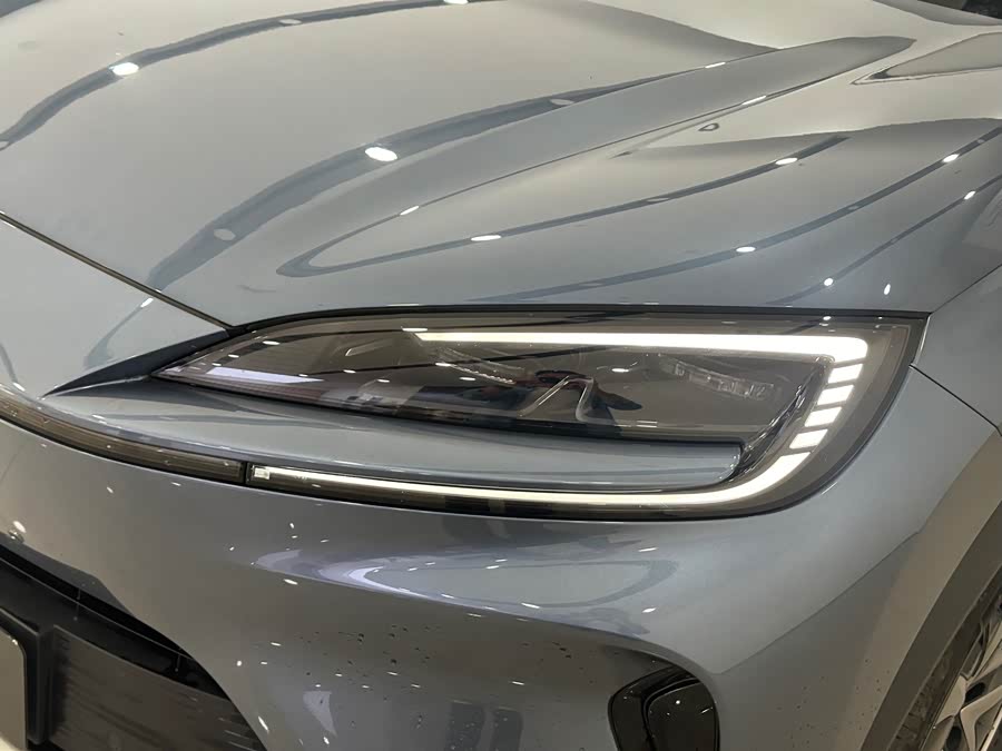 BYD Sea Lion 07 DM-i 2025 car image #4