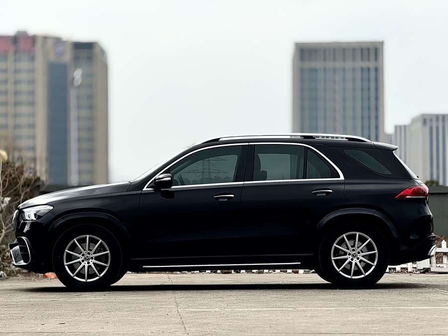 Mercedes-Benz GLE Class 2022 car image #4