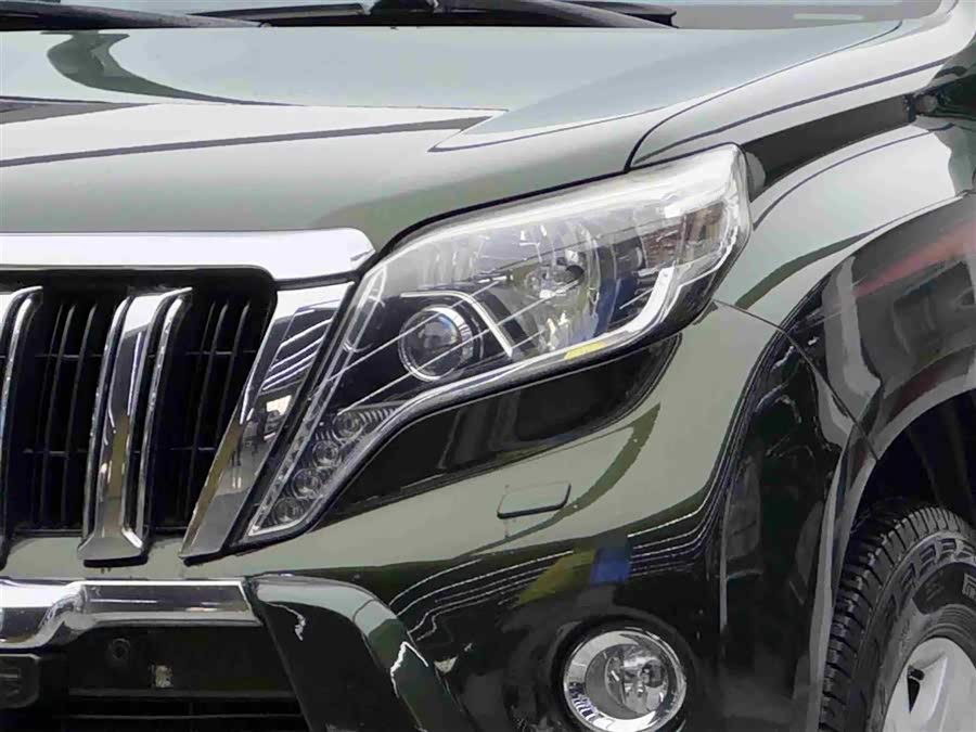Toyota Land Cruiser Prado 2017 car image #4