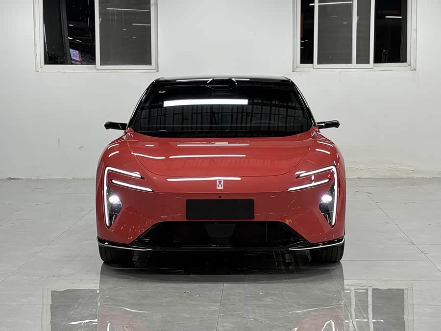 Avatr 06 2025 car image #4