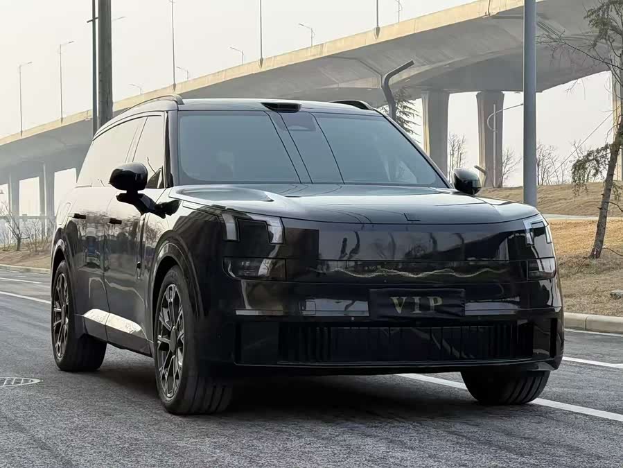 Lynk & Co 900 2025 #4 Lynk & Co 900 2025 car image #4