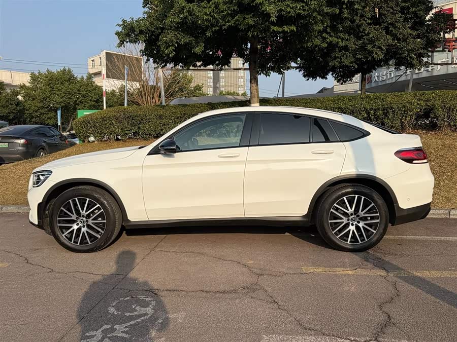 Mercedes-Benz GLC Coupe 2023 car image #4