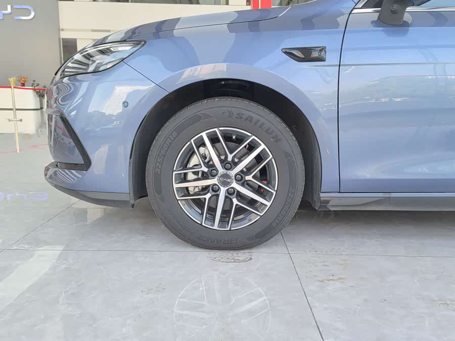 BYD Seal 05 DM-i 2025 car image #4